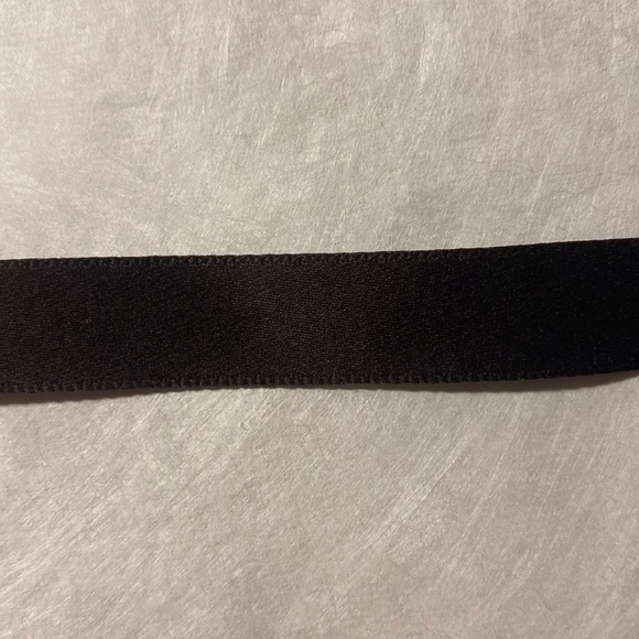 Authentic Gucci Ribbon 37” - Picture 4 of 4